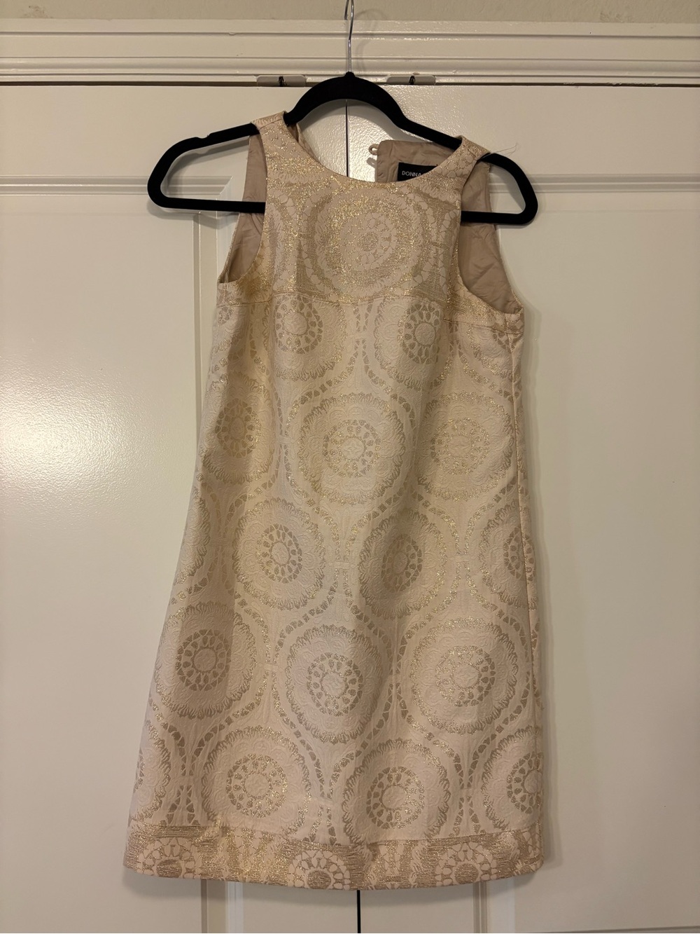 Donna Morgan Cream and Gold Brocade Midi Dress